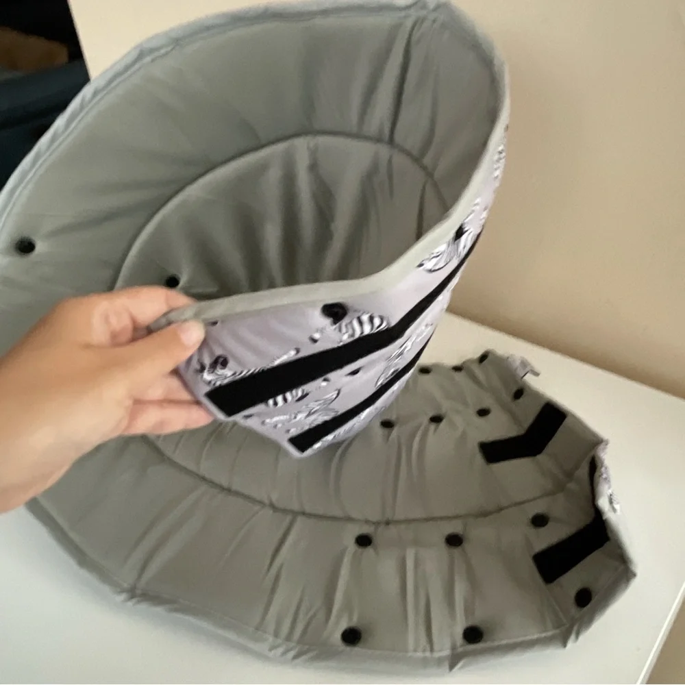 New Soft Comfy Cone Dog Cat Adjustable Collar Size: S, XS